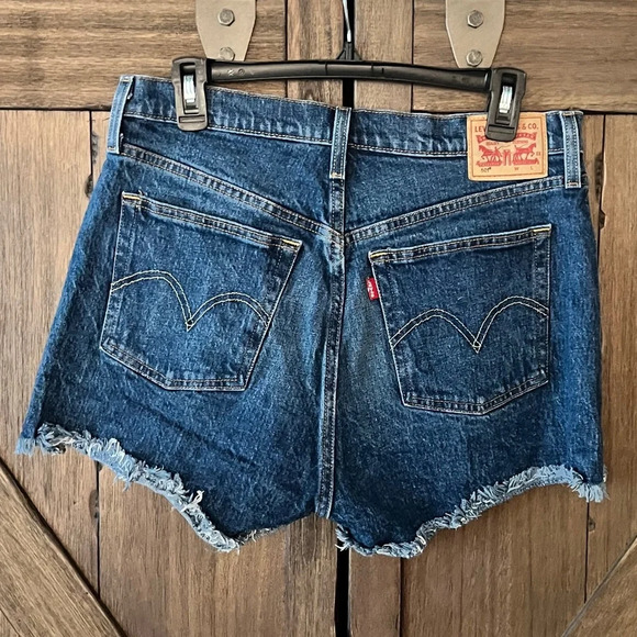 Levi's 501® Original Fit High-Rise Button Fly Jean Shorts Dark Wash Size 32 EUC - Picture 5 of 12